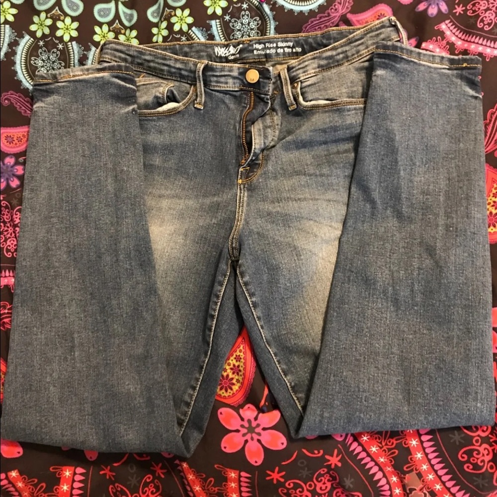 Skinny jeans